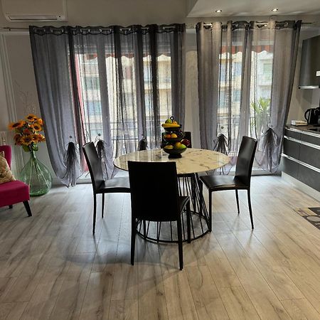 Gorgeous 2 Bedrooms Holiday Apartement Nice Exterior photo