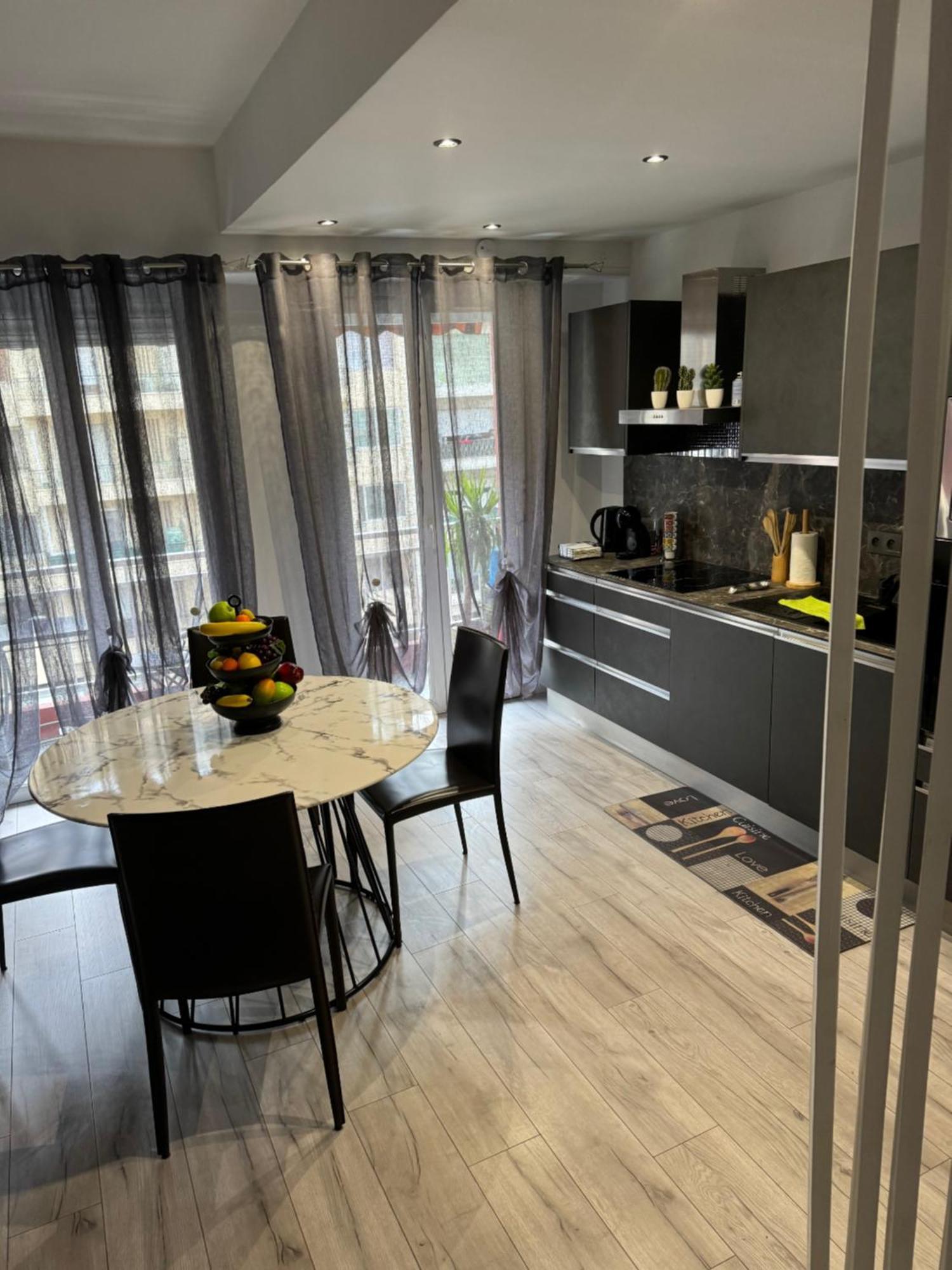Gorgeous 2 Bedrooms Holiday Apartement Nice Exterior photo